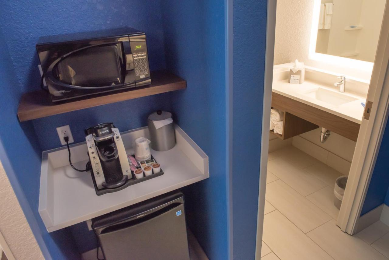 Holiday Inn Express & Suites - Dayton Southwest By Ihg Εξωτερικό φωτογραφία